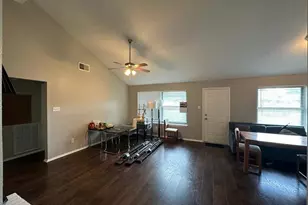 10921 Pecan Dr, La Porte, TX 77571 - Photo 8