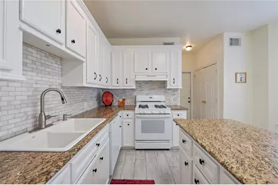 2060 Glencove Drive, Seabrook, TX 77586 - Photo 12
