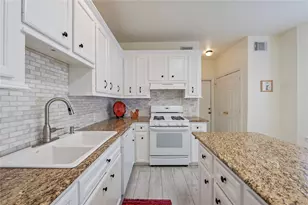 2060 Glencove Dr, Seabrook, TX 77586 - Photo 12
