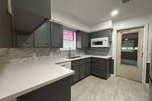 1712 Carol Lee Ln, Conroe, TX 77301 - Photo 6