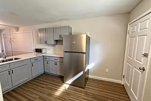 7610 Red Robin Ln, Houston, TX 77075 - Photo 2