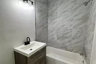 7610 Red Robin Ln, Houston, TX 77075 - Photo 20