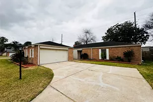 2326 Briarview Dr, Houston, TX 77077 - Photo 44