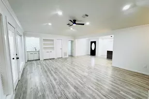 2326 Briarview Dr, Houston, TX 77077 - Photo 6