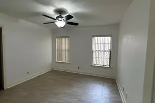 3323 Cloverdale St, Houston, TX 77025 - Photo 14