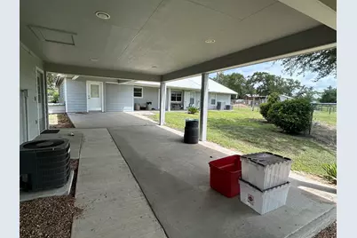 7618 Meiners Road, Ledbetter, TX 78946 - Photo 32