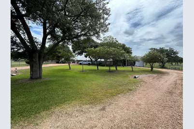 7618 Meiners Road, Ledbetter, TX 78946 - Photo 40