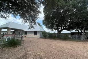 7618 Meiners Rd, Ledbetter, TX 78946 - Photo 2