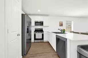 13765 Kit Run, Splendora, TX 77372 - Photo 12