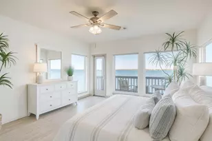 442 Jeanie Lynn St, Tiki Island, TX 77554 - Photo 32