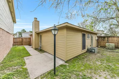 7839 Greenedge Drive, Houston, TX 77040 - Photo 26