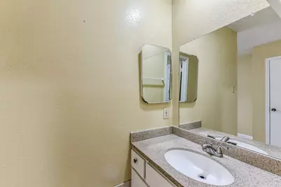 7839 Greenedge Drive, Houston, TX 77040 - Photo 18