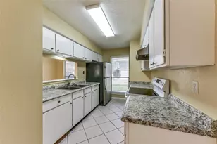 7839 Greenedge Dr, Houston, TX 77040 - Photo 8