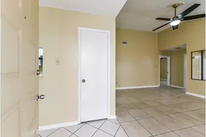 7839 Greenedge Drive, Houston, TX 77040 - Photo 4