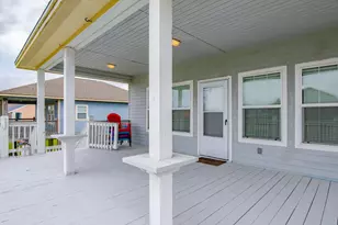 143 Ocean View Dr, Crystal Beach, TX 77650 - Photo 6