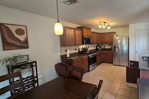 2402 Sunstone Pl Dr, Rosharon, TX 77583 - Photo 8