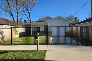 3407 Webster St, Houston, TX 77004 - Photo 1