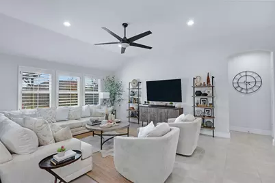 2291 Oak Run Parkway, New Braunfels, TX 78132 - Photo 16