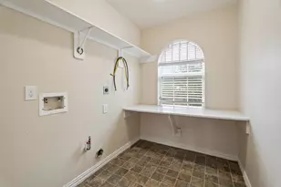 6605 Fallen Breeze Ln, Dickinson, TX 77539 - Photo 16