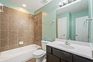 6605 Fallen Breeze Ln, Dickinson, TX 77539 - Photo 26