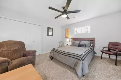 1015 N Fowlkes Street, Sealy, TX 77474 - Photo 12