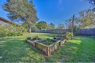 1015 N Fowlkes Street, Sealy, TX 77474 - Photo 16