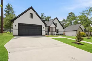 12170 Mustang Ave, Willis, TX 77378 - Photo 2