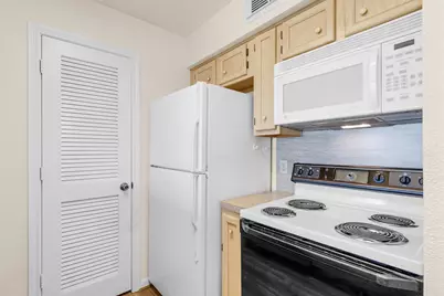 306D Lakeview Terrace Terrace #306D, Montgomery, TX 77356 - Photo 8