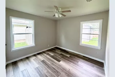 3009 Robinson Boulevard, Texas City, TX 77590 - Photo 14