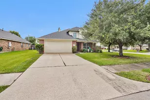 8302 Coriander Ln, Baytown, TX 77521 - Photo 2