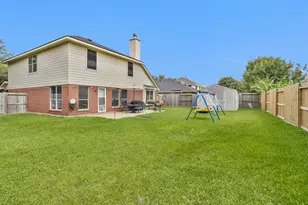 8302 Coriander Ln, Baytown, TX 77521 - Photo 32