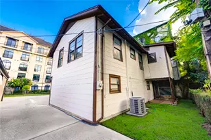 1932 W Bell St, Houston, TX 77019 - Photo 30