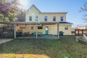 407 E Alamo St, Brenham, TX 77833 - Photo 24