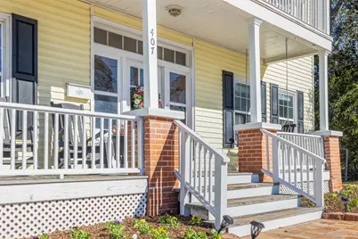 407 E Alamo Street, Brenham, TX 77833 - Photo 2