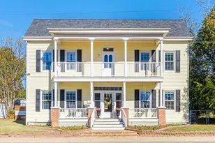 407 E Alamo St, Brenham, TX 77833 - Photo 1