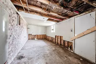 1431 County Rd 934, Sweeny, TX 77480 - Photo 16