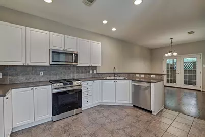 83 Woodlily Place Place, The Woodlands, TX 77382 - Photo 12