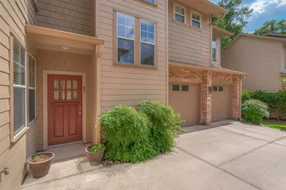 83 Woodlily Place Place, The Woodlands, TX 77382 - Photo 2