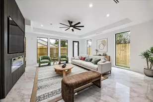 4710 Sharon St, Houston, TX 77020 - Photo 8