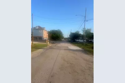 122 N 3rd Street, South Houston, TX 77587 - Photo 1