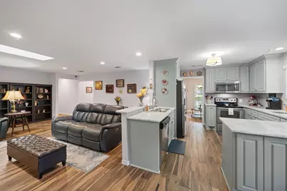 10710 Idlebrook Drive, Houston, TX 77070 - Photo 8