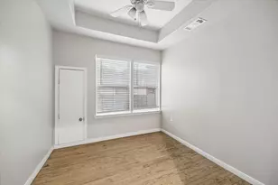 4801 Avenue H, Houston, TX 77011 - Photo 14