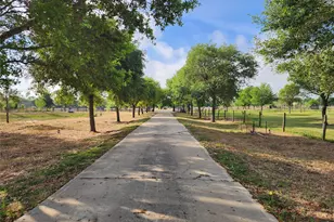 33640 Hannibal Rd, Fulshear, TX 77441 - Photo 4