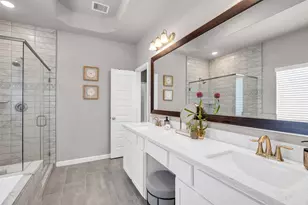 10607 Centre Forest Dr, Houston, TX 77043 - Photo 32