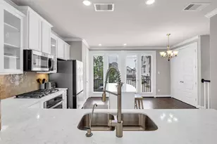 10607 Centre Forest Dr, Houston, TX 77043 - Photo 14