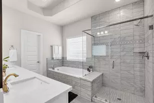 10607 Centre Forest Dr, Houston, TX 77043 - Photo 22