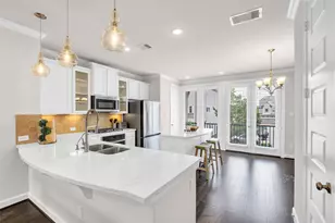 10607 Centre Forest Dr, Houston, TX 77043 - Photo 4