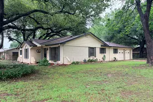 405 Rose Marie Blvd, Hearne, TX 77859 - Photo 2