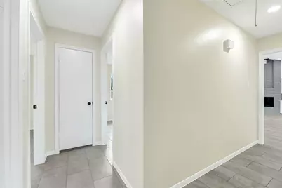 8726 Wildforest Drive, Houston, TX 77088 - Photo 24