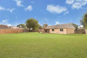 8726 Wildforest Dr, Houston, TX 77088 - Photo 26